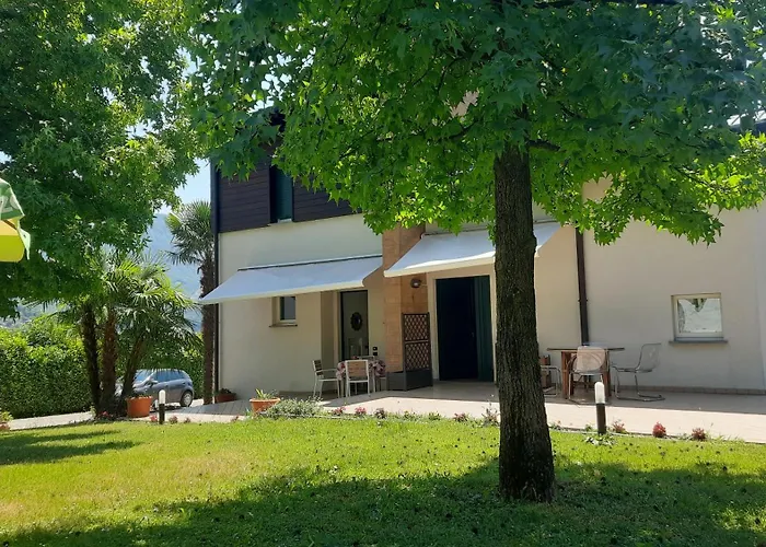 Sara * Lecco